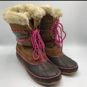 Khombu Sweater Duck Boots Size 7